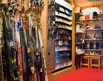 Skis at Zenith, Val Thorens Skis at Zenith, Val Thorens
