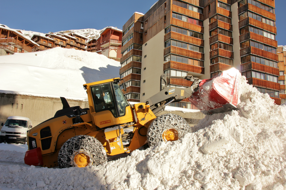 Snowplough, Val Thorens Snowplough, Val Thorens