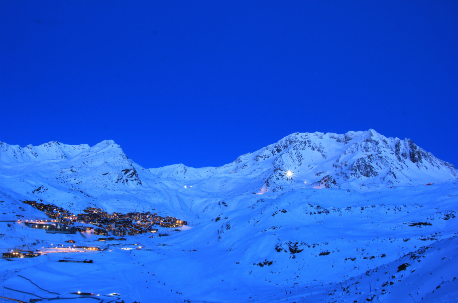 Val Thorens & Aiguille de Péclet, evening Val Thorens & Aiguille de Péclet, evening