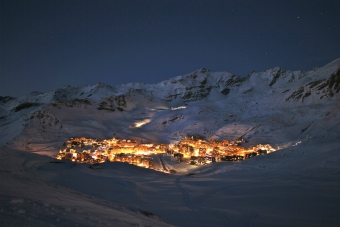 Val Thorens by night Resort of Val Thorens by night