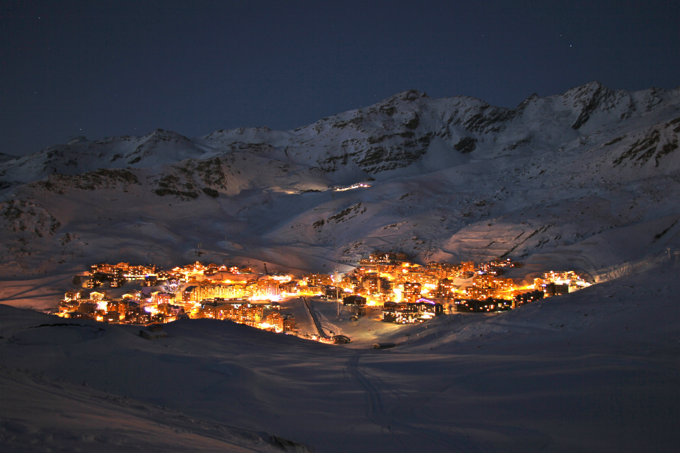 Evening view of Val Thorens, 26th November 2016 Evening view of Val Thorens, 26th November 2016